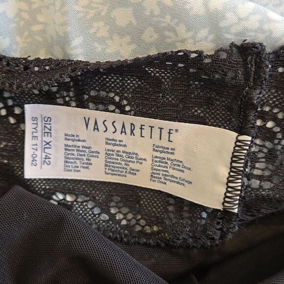 Vassarette Black Lace Camisole Top XL - Picture 6 of 6